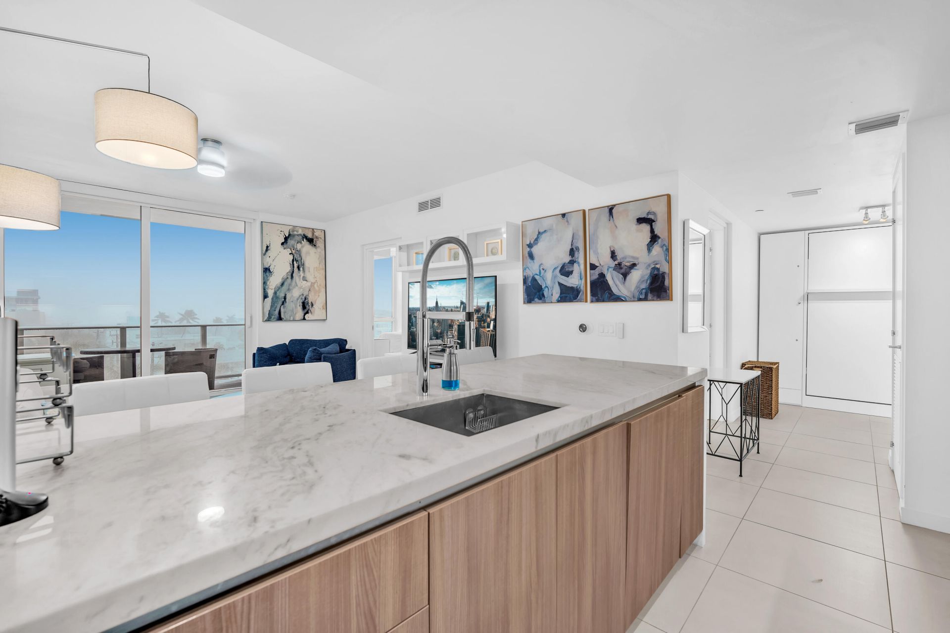 401 N Birch Road, Unit 512, Fort Lauderdale, FL 33304 Photo