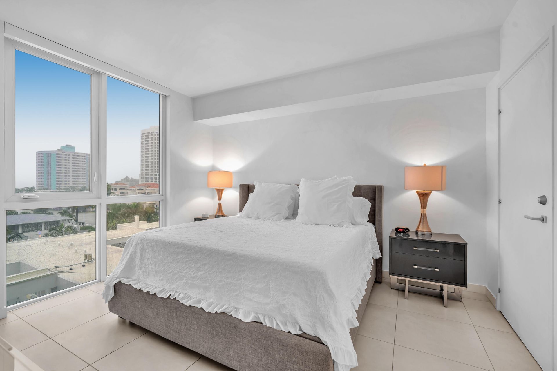 401 N Birch Road, Unit 512, Fort Lauderdale, FL 33304 Photo