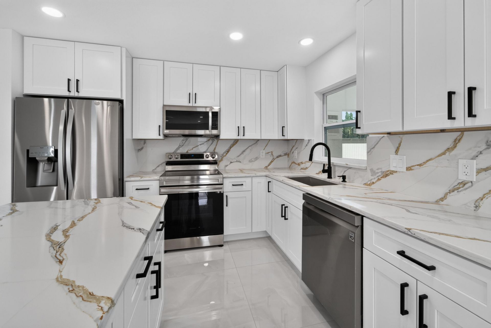 242 SE Duxbury Avenue, Port Saint Lucie, FL 34983 Photo