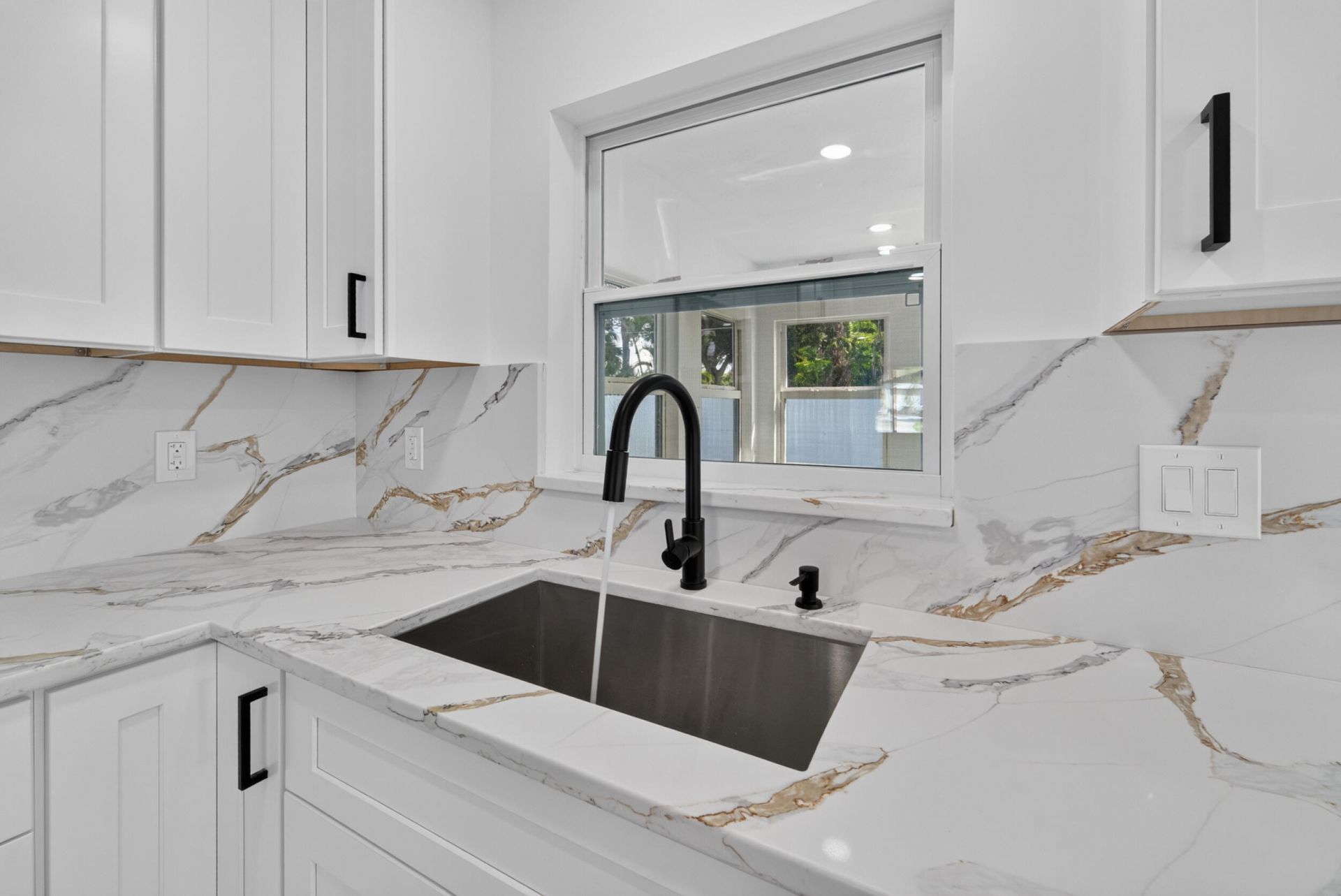 242 SE Duxbury Avenue, Port Saint Lucie, FL 34983 Photo