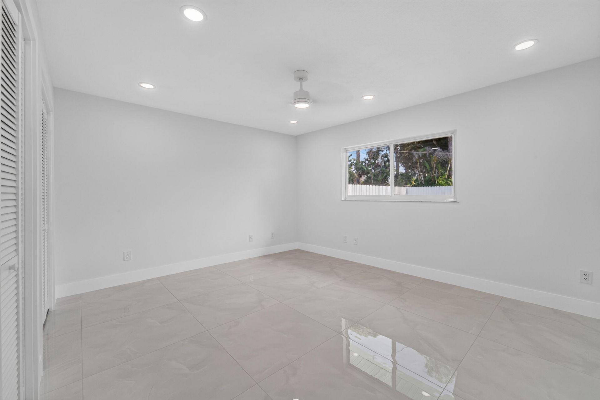 242 SE Duxbury Avenue, Port Saint Lucie, FL 34983 Photo