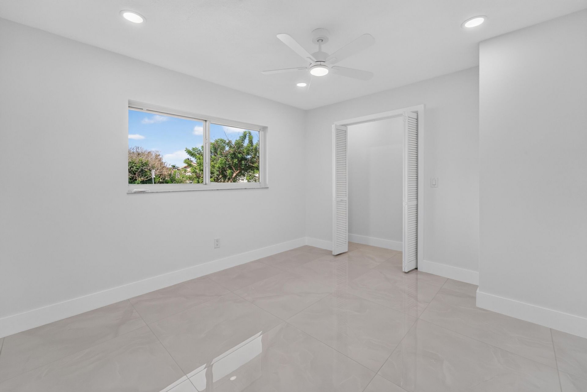 242 SE Duxbury Avenue, Port Saint Lucie, FL 34983 Photo