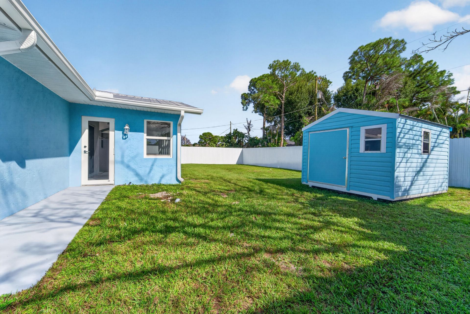 242 SE Duxbury Avenue, Port Saint Lucie, FL 34983 Photo