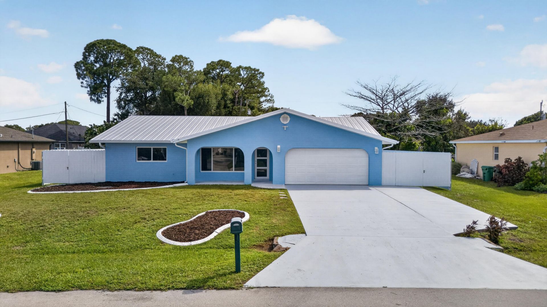242 SE Duxbury Avenue, Port Saint Lucie, FL 34983 Photo