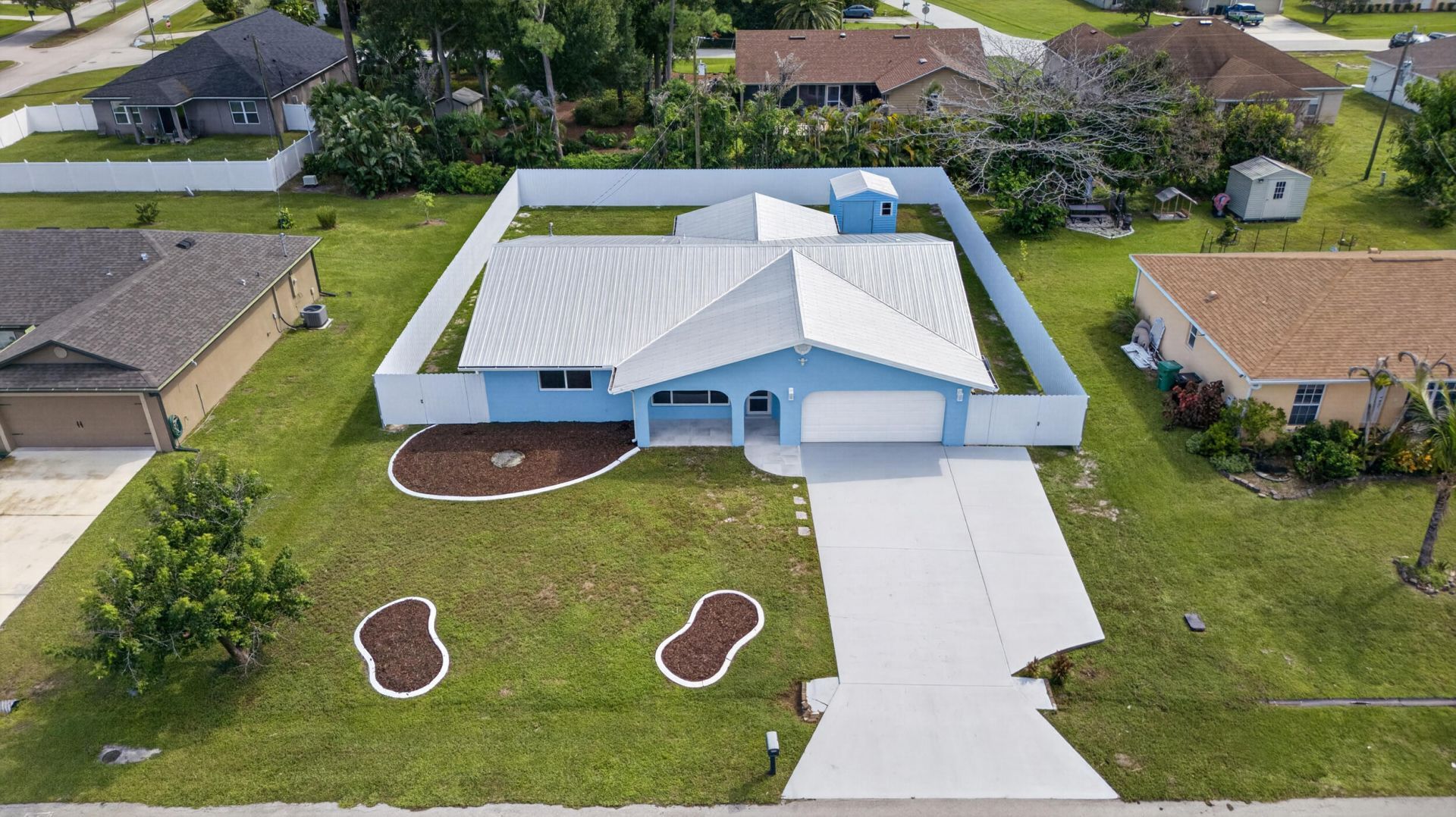 242 SE Duxbury Avenue, Port Saint Lucie, FL 34983 Photo