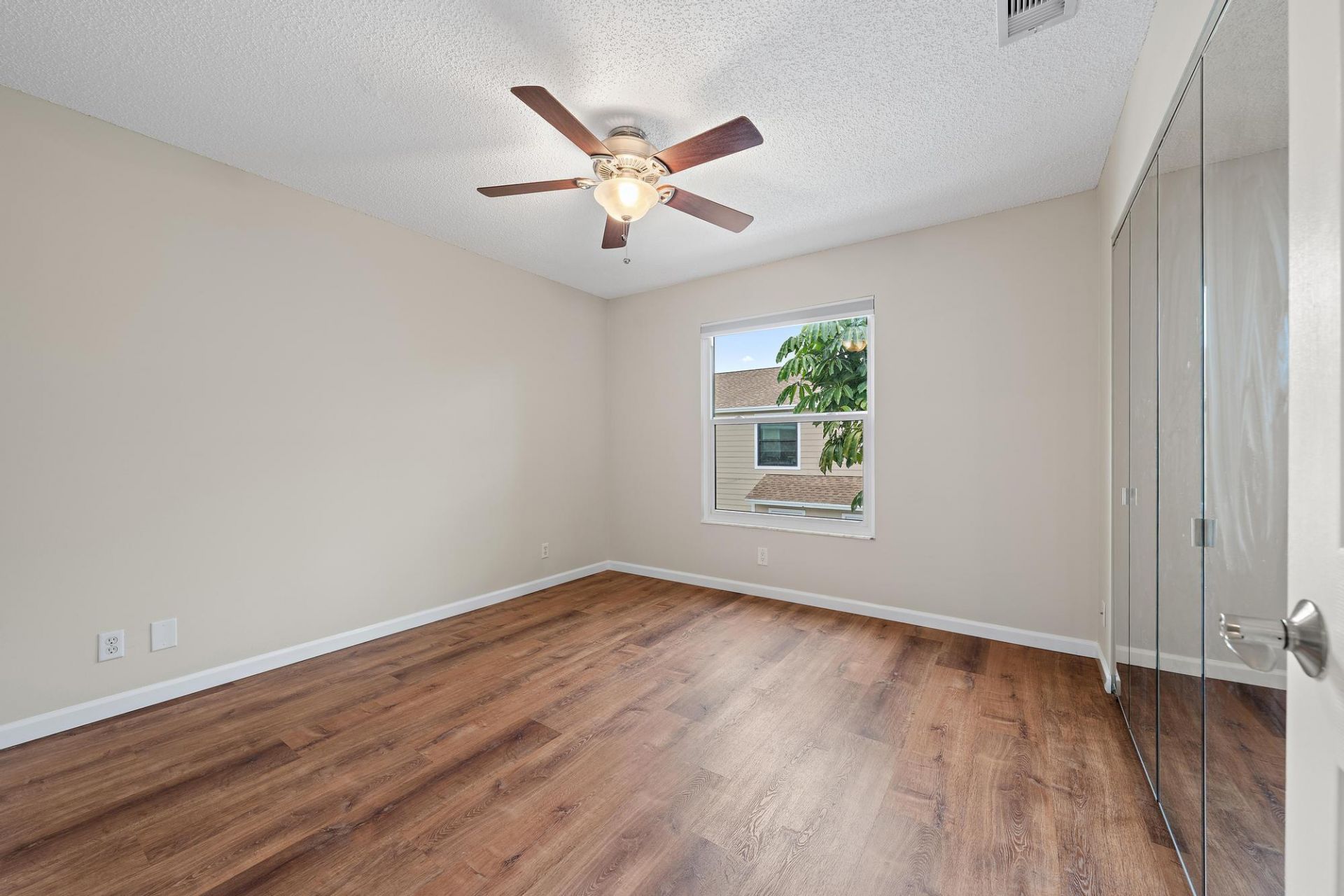502 Lakewood Drive, Unit 10B, Jupiter, FL 33458 Photo