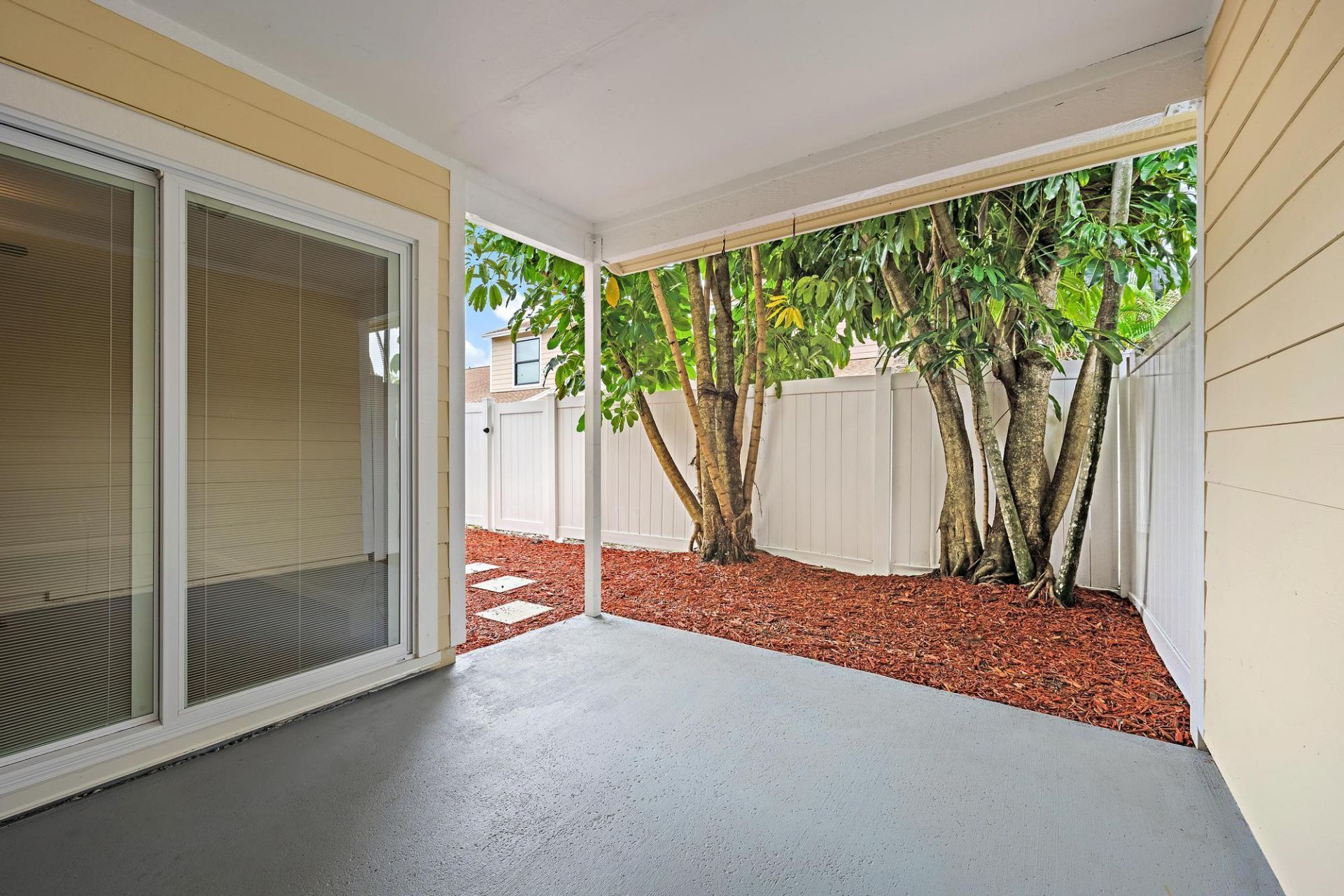 502 Lakewood Drive, Unit 10B, Jupiter, FL 33458 Photo