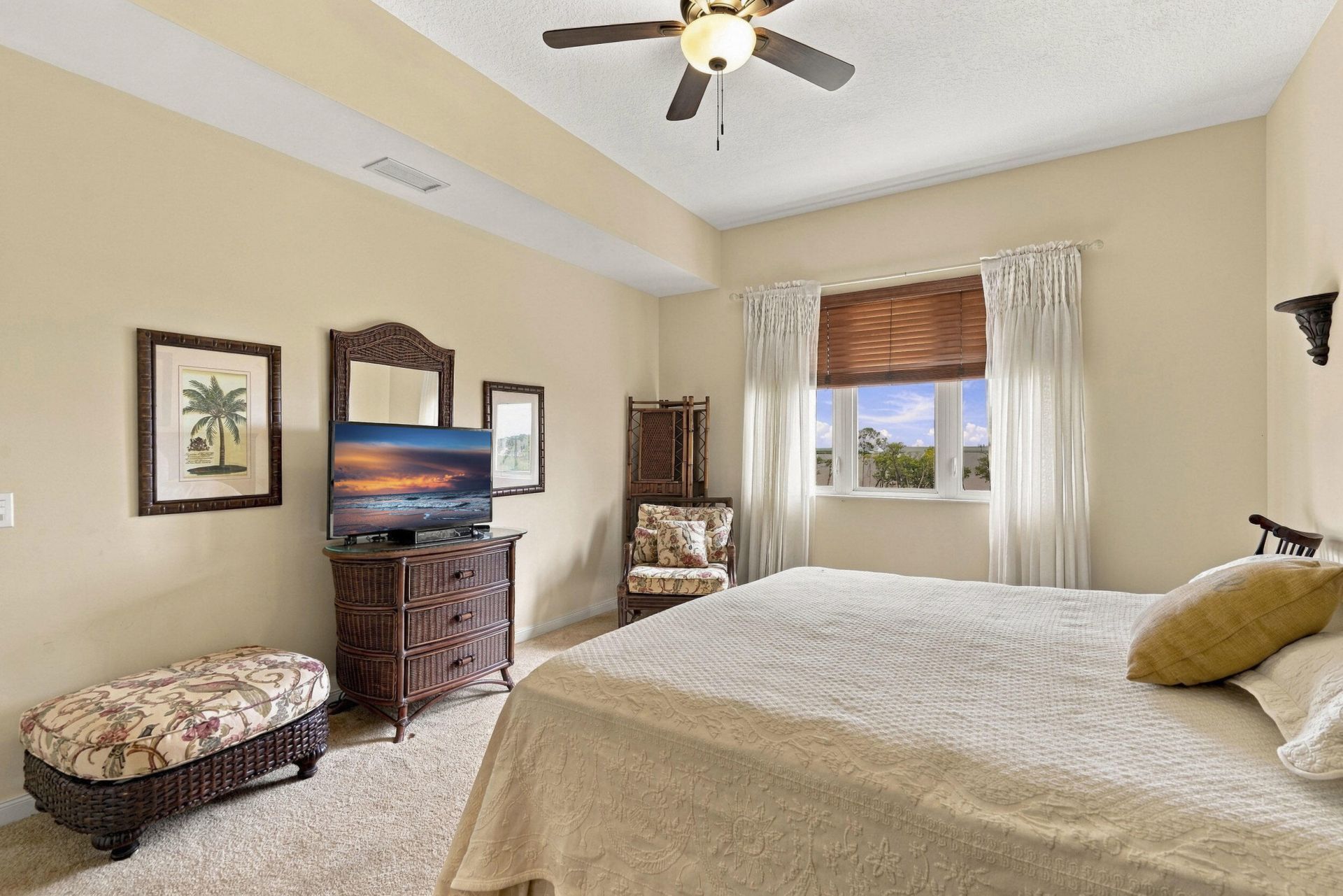 24 Harbour Isle Drive W, Unit 204, Fort Pierce, FL 34949 Photo