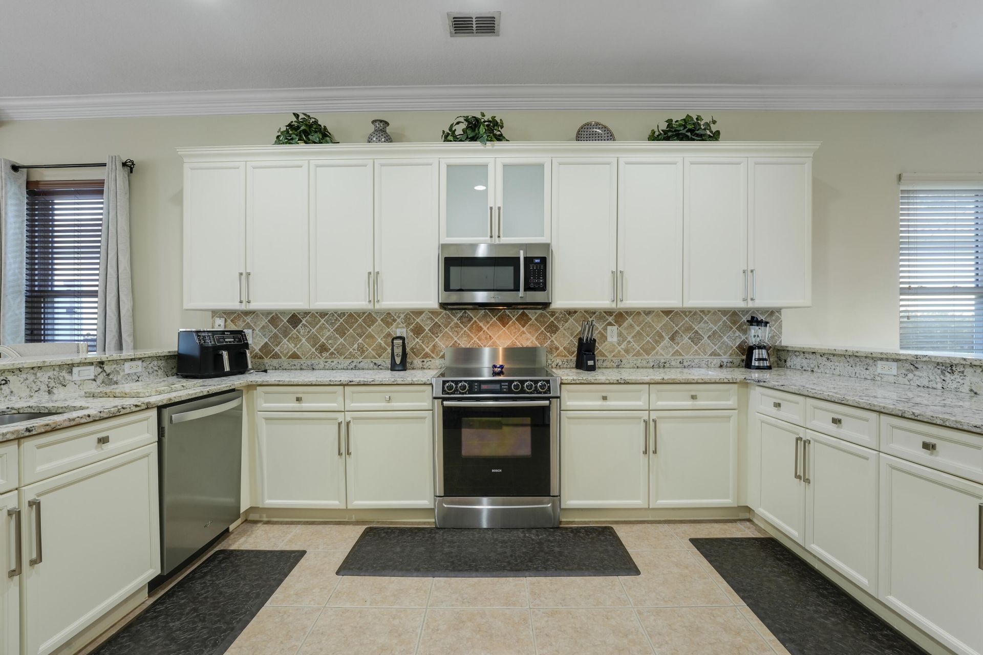 8608 Palisades Lake Drive, West Palm Beach, FL 33411 Photo