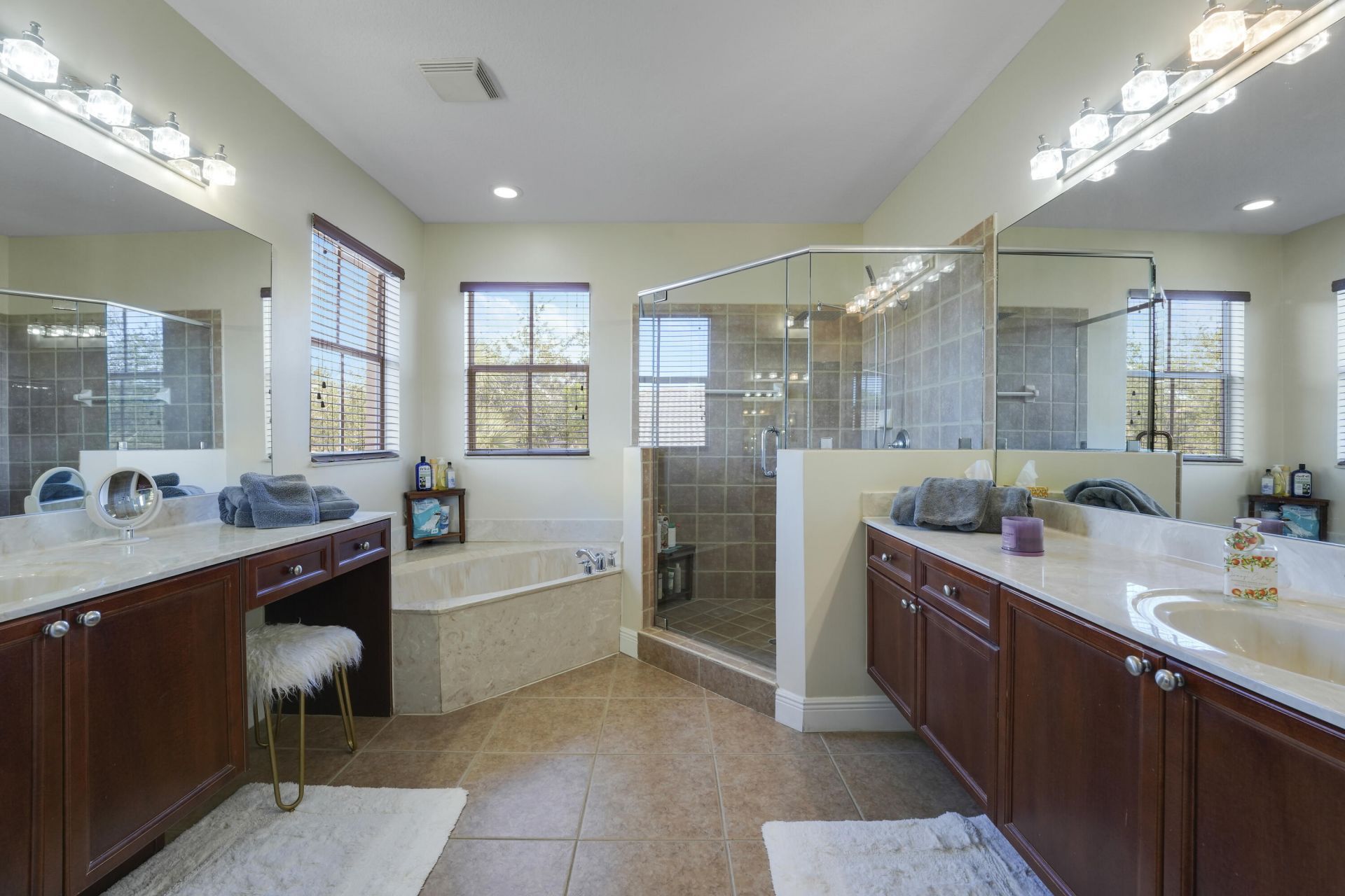 8608 Palisades Lake Drive, West Palm Beach, FL 33411 Photo