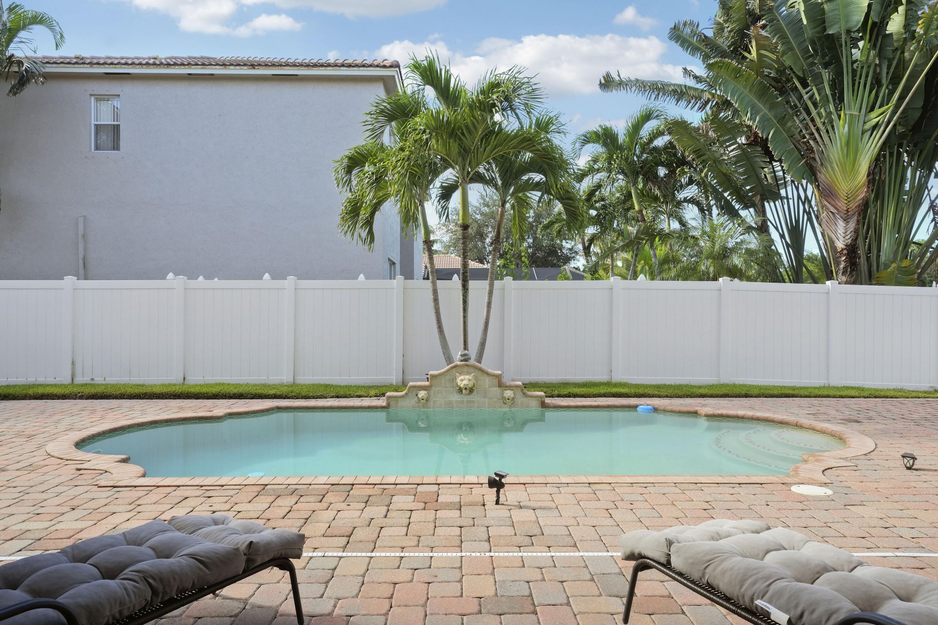 8608 Palisades Lake Drive, West Palm Beach, FL 33411 Photo