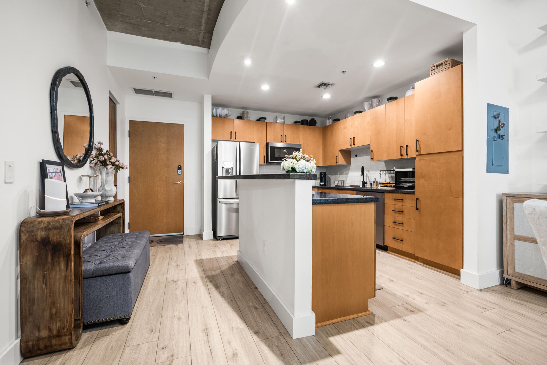 300 S Australian Avenue, Unit 425, West Palm Beach, FL 33401 Photo