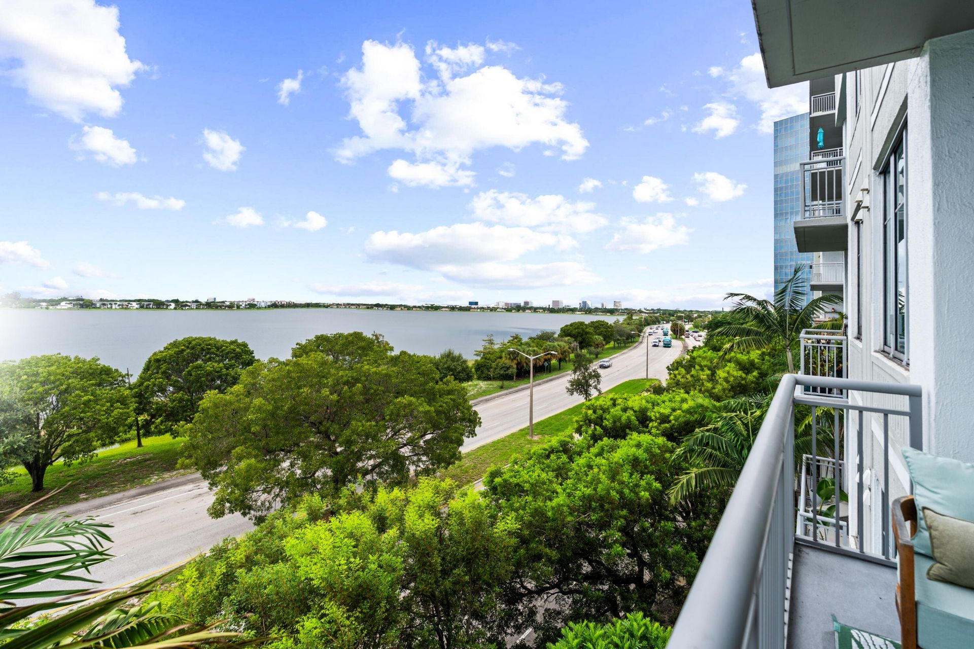 300 S Australian Avenue, Unit 425, West Palm Beach, FL 33401 Photo