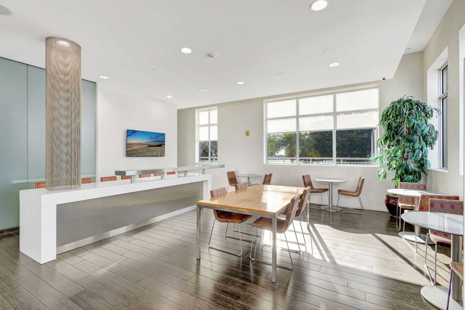 300 S Australian Avenue, Unit 425, West Palm Beach, FL 33401 Photo