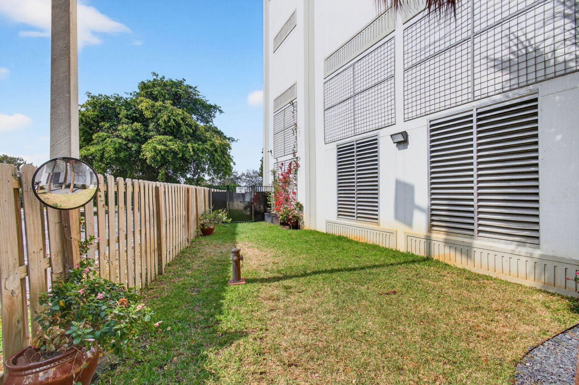 300 S Australian Avenue, Unit 425, West Palm Beach, FL 33401 Photo