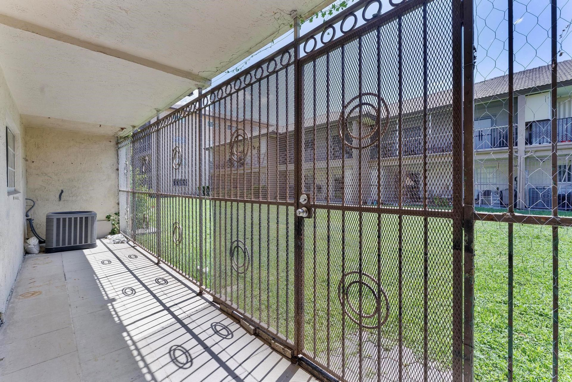 8851 NW 119th Street, Unit 5105, Hialeah, FL 33018 Photo