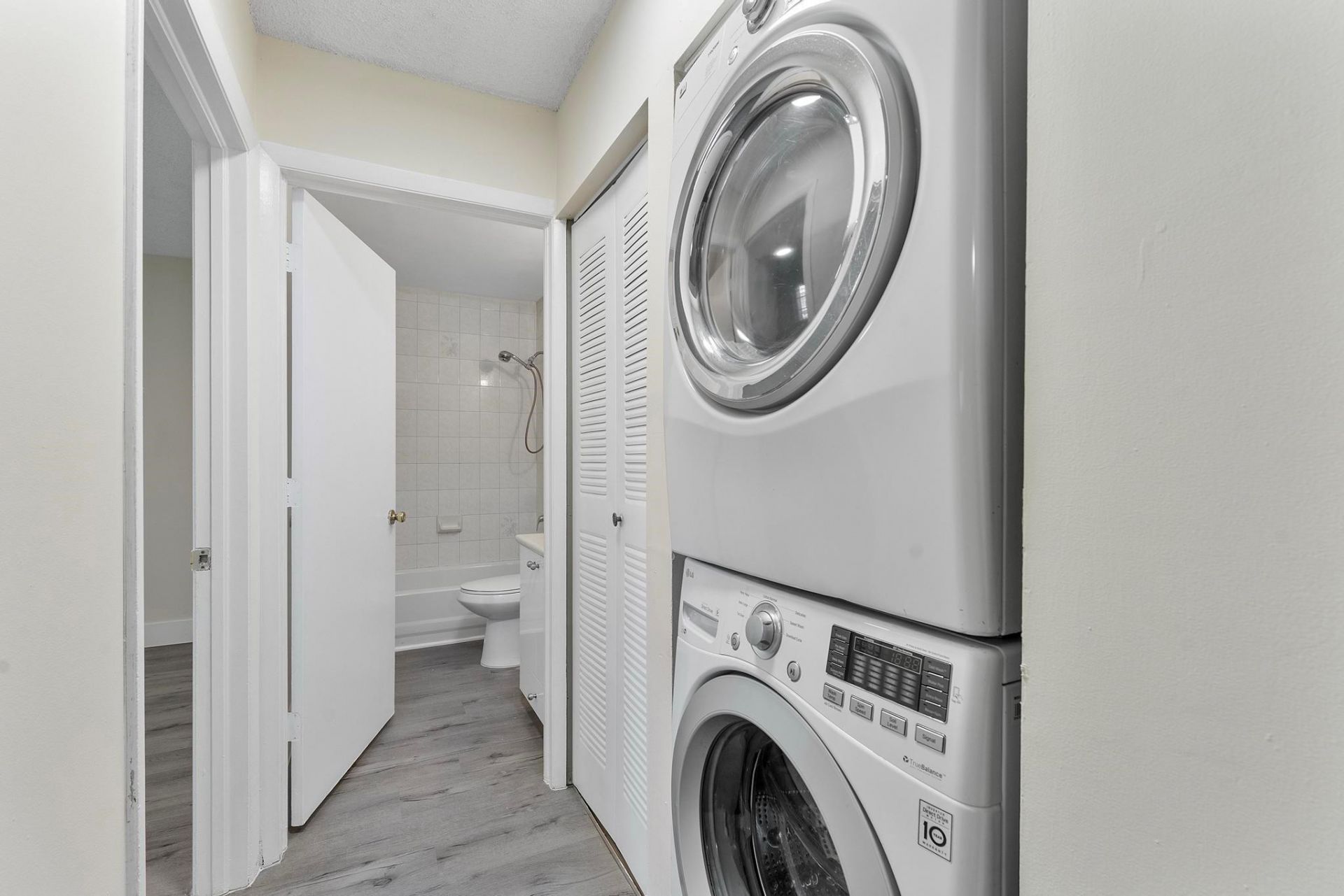 8851 NW 119th Street, Unit 5105, Hialeah, FL 33018 Photo
