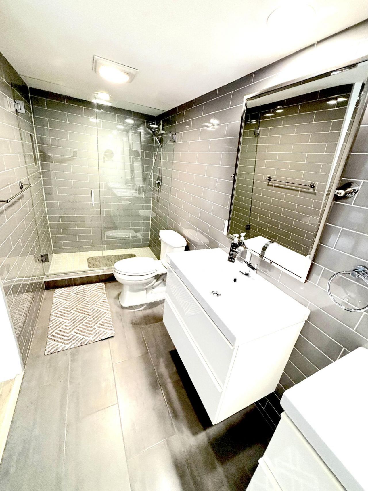 1700 Embassy Drive, Unit 403, West Palm Beach, FL 33401 Photo