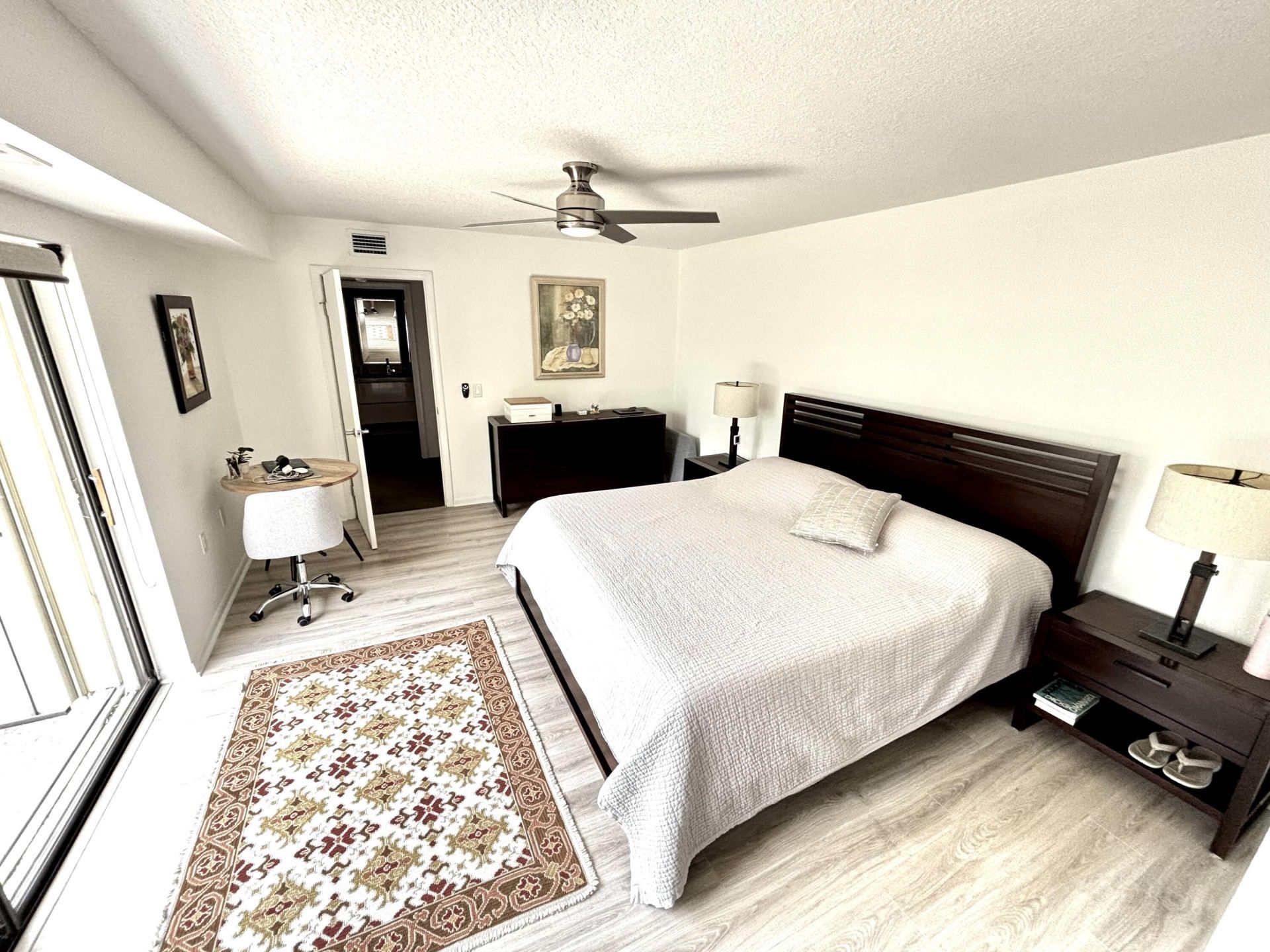 1700 Embassy Drive, Unit 403, West Palm Beach, FL 33401 Photo