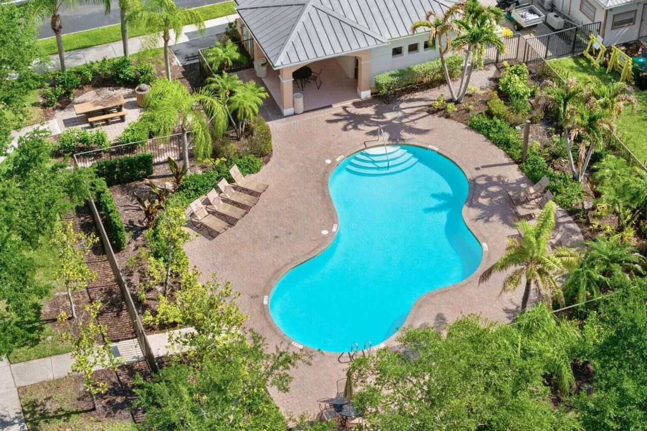 10520 SW Stephanie Way, Unit 2-207, Port Saint Lucie, FL 34987 Photo