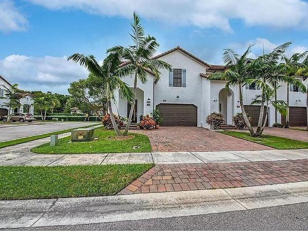 3199 Santa Catalina Place, Greenacres, FL 33467