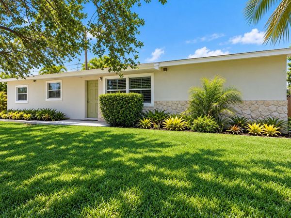 1963 HIGHLAND Drive, North Palm Beach, FL 33408