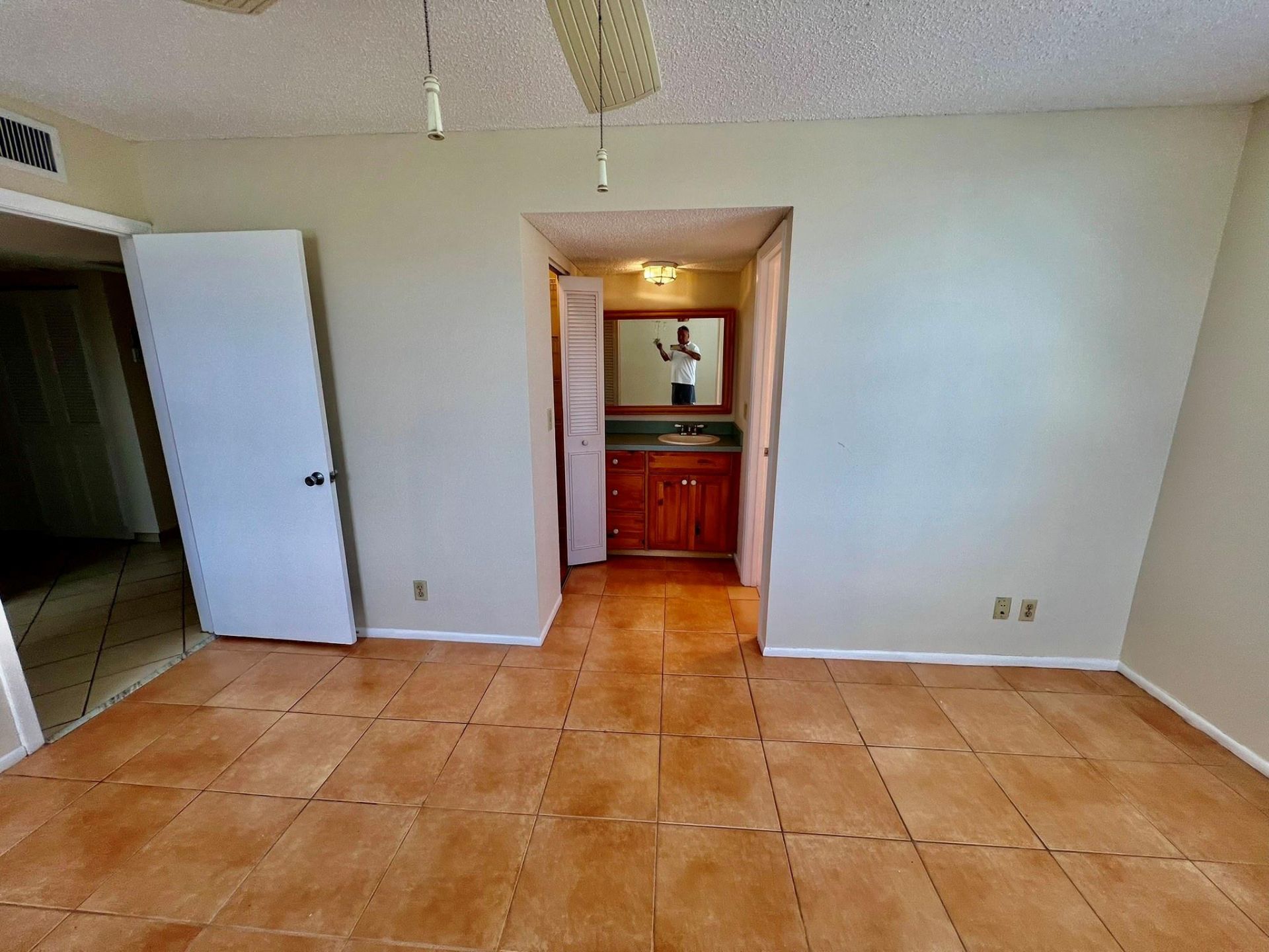 9450 Poinciana Place, Unit 416, Davie, FL 33324 Photo