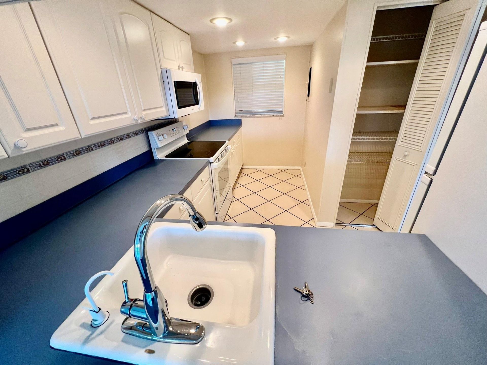 9450 Poinciana Place, Unit 416, Davie, FL 33324 Photo