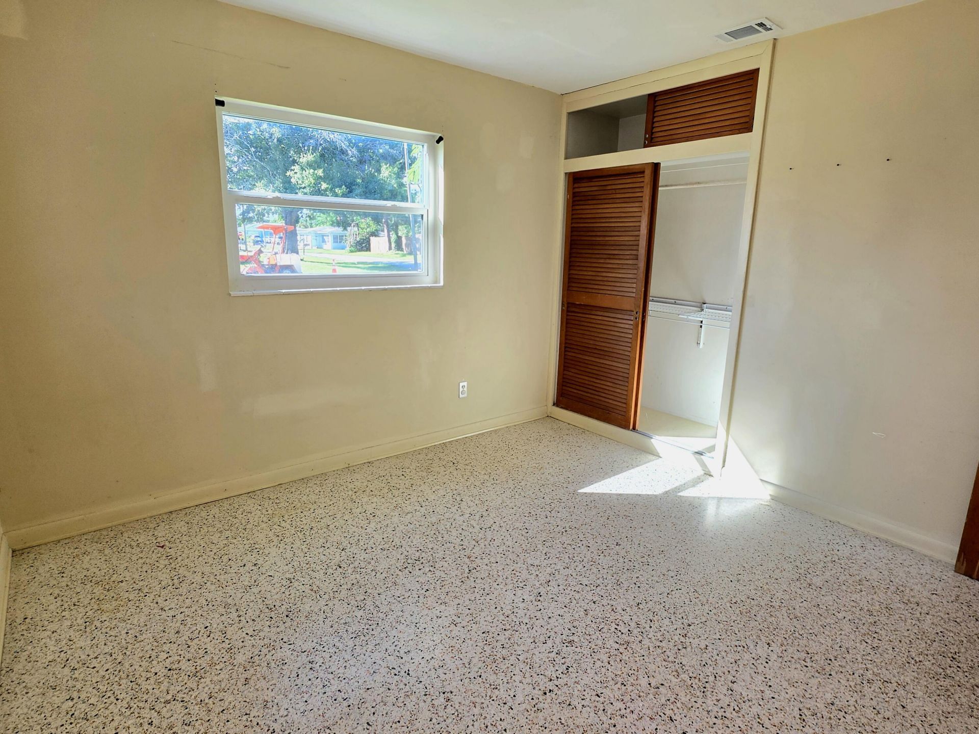 4651 SE Chatham Avenue, Stuart, FL 34997 Photo
