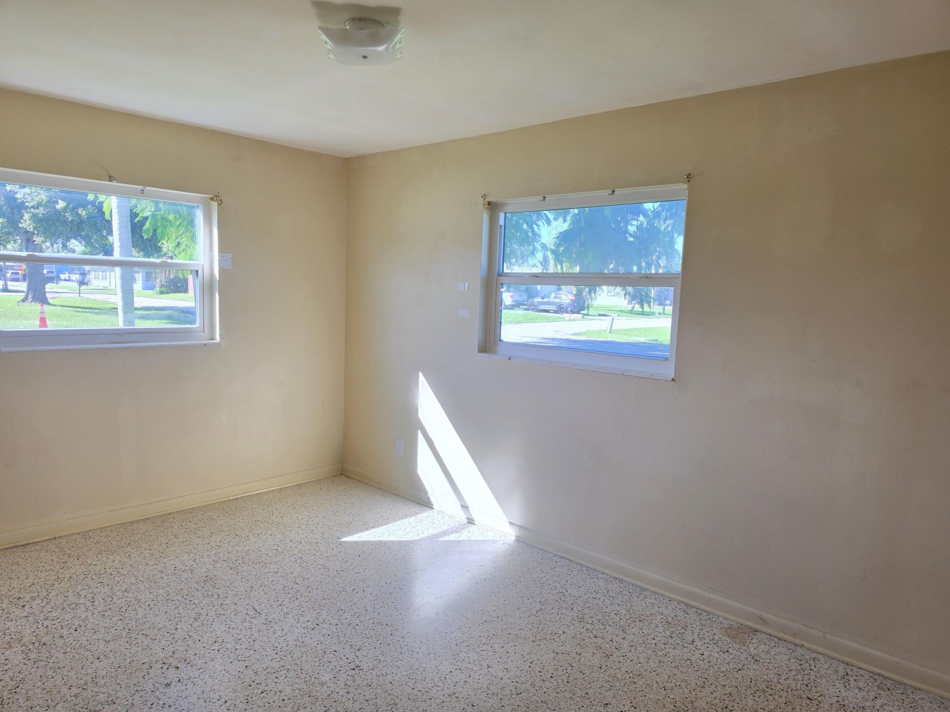 4651 SE Chatham Avenue, Stuart, FL 34997 Photo