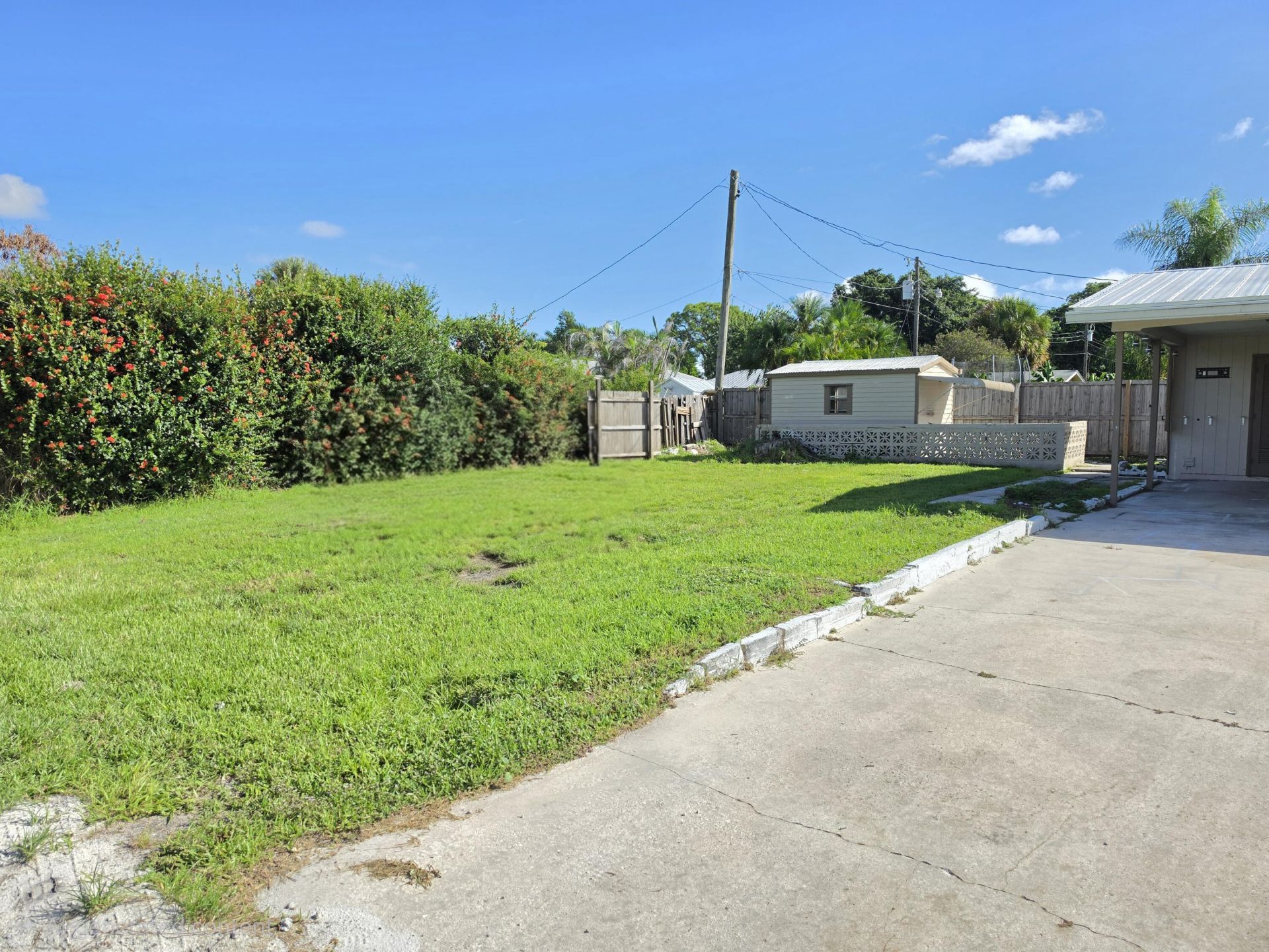 4651 SE Chatham Avenue, Stuart, FL 34997 Photo