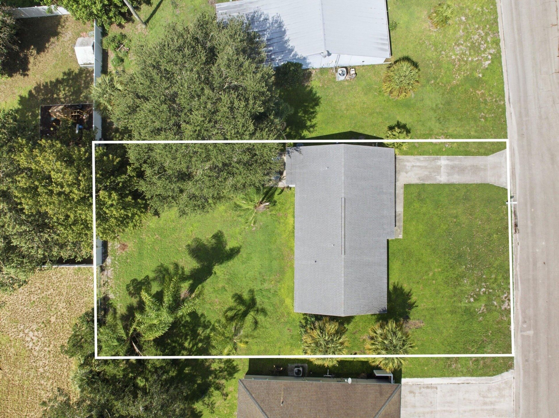 674 SW Old Briar Avenue, Port Saint Lucie, FL 34953 Photo
