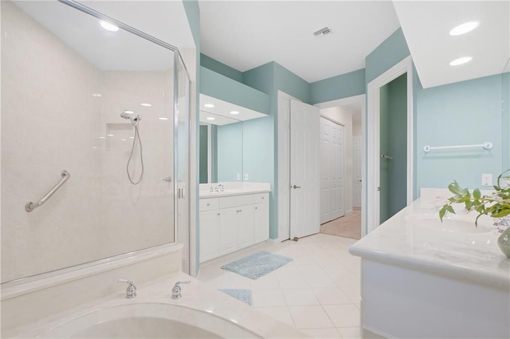 8421 Sabal Palm Court, Unit 8421, Indian River Shores, FL 32963 Photo