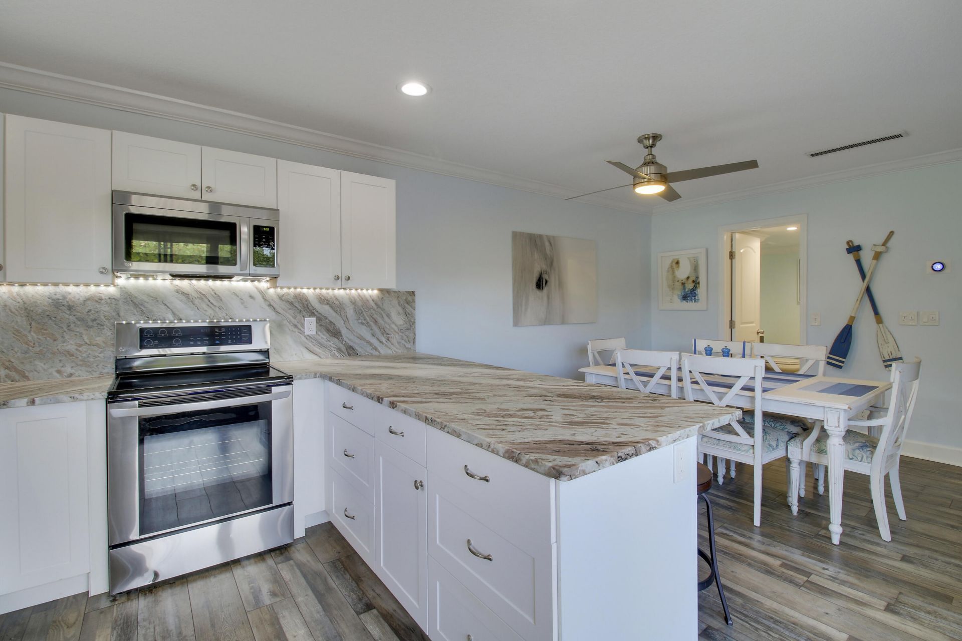 110 N Delaware Boulevard, Unit 8B, Jupiter, FL 33458 Photo