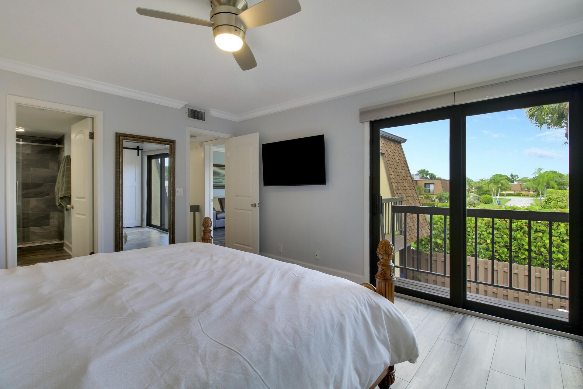 110 N Delaware Boulevard, Unit 8B, Jupiter, FL 33458 Photo
