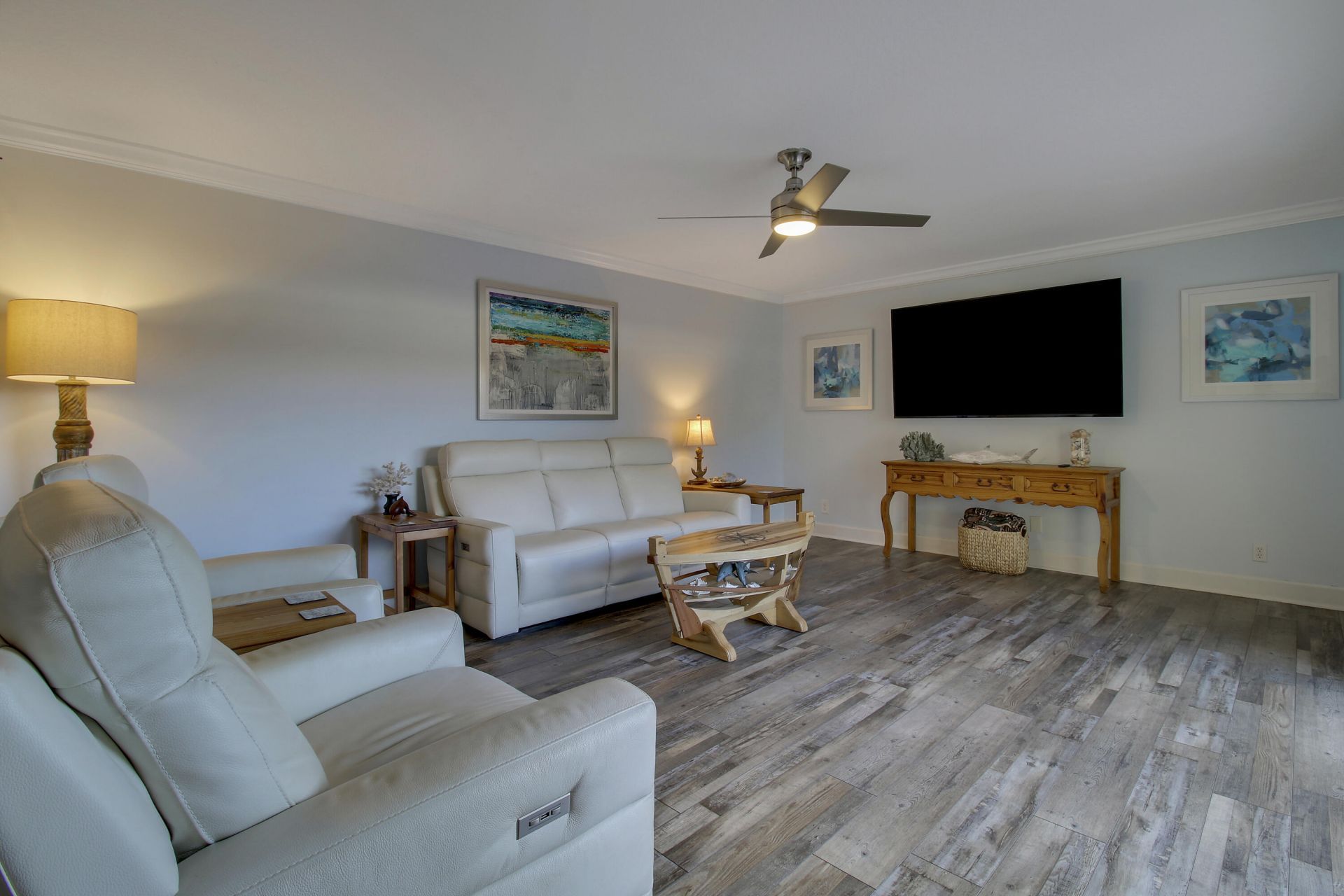 110 N Delaware Boulevard, Unit 8B, Jupiter, FL 33458 Photo