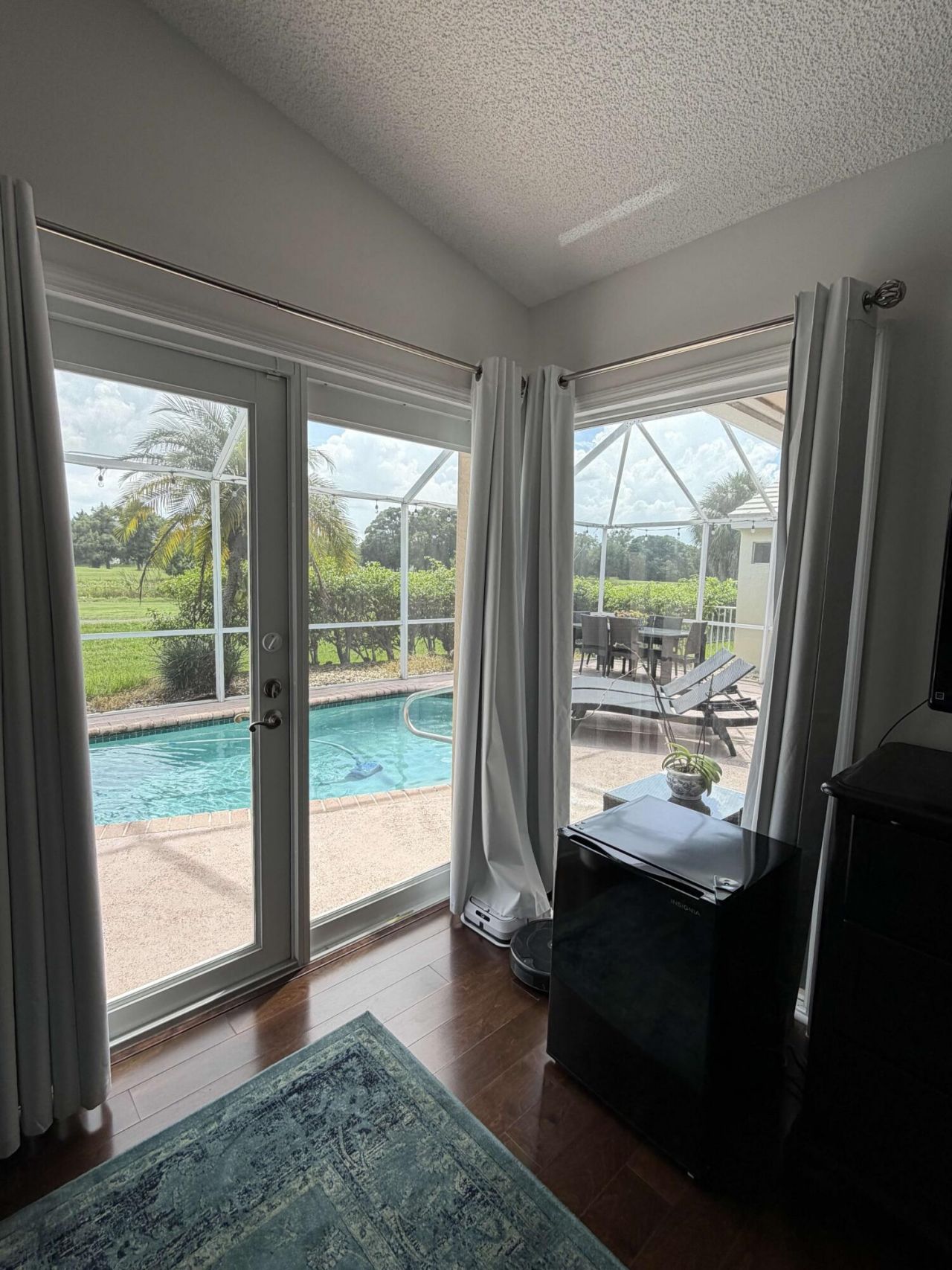 1101 Wilshire Circle E, Pembroke Pines, FL 33027 Photo
