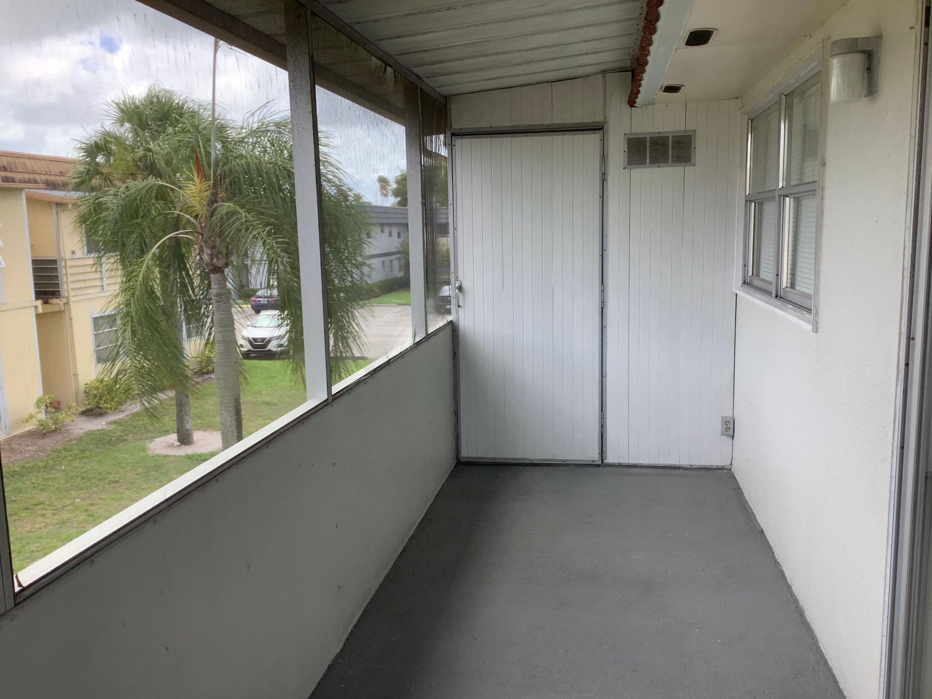 189 Saxony D, Delray Beach, FL 33446 Photo