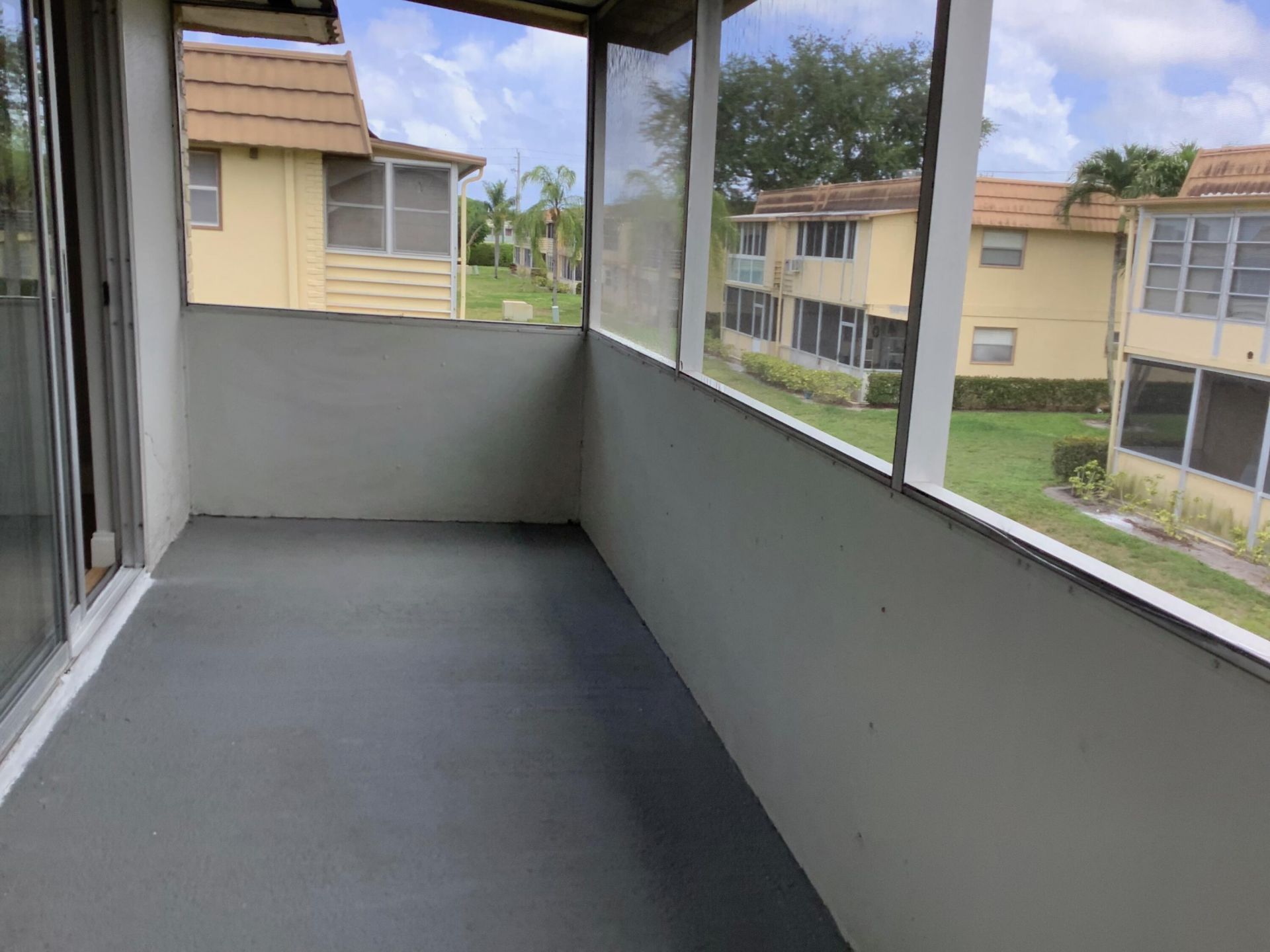 189 Saxony D, Delray Beach, FL 33446 Photo