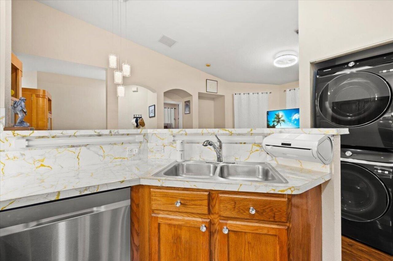 3175 Laurel Ridge Circle, Riviera Beach, FL 33404 Photo