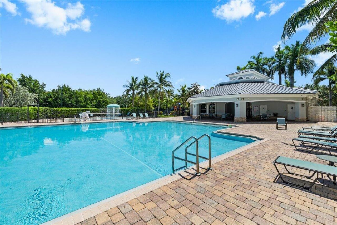 3175 Laurel Ridge Circle, Riviera Beach, FL 33404 Photo