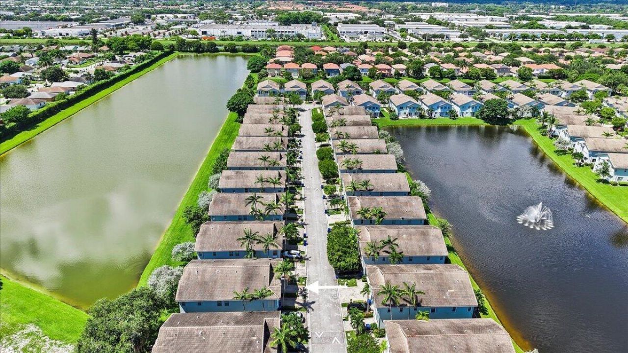 3175 Laurel Ridge Circle, Riviera Beach, FL 33404 Photo