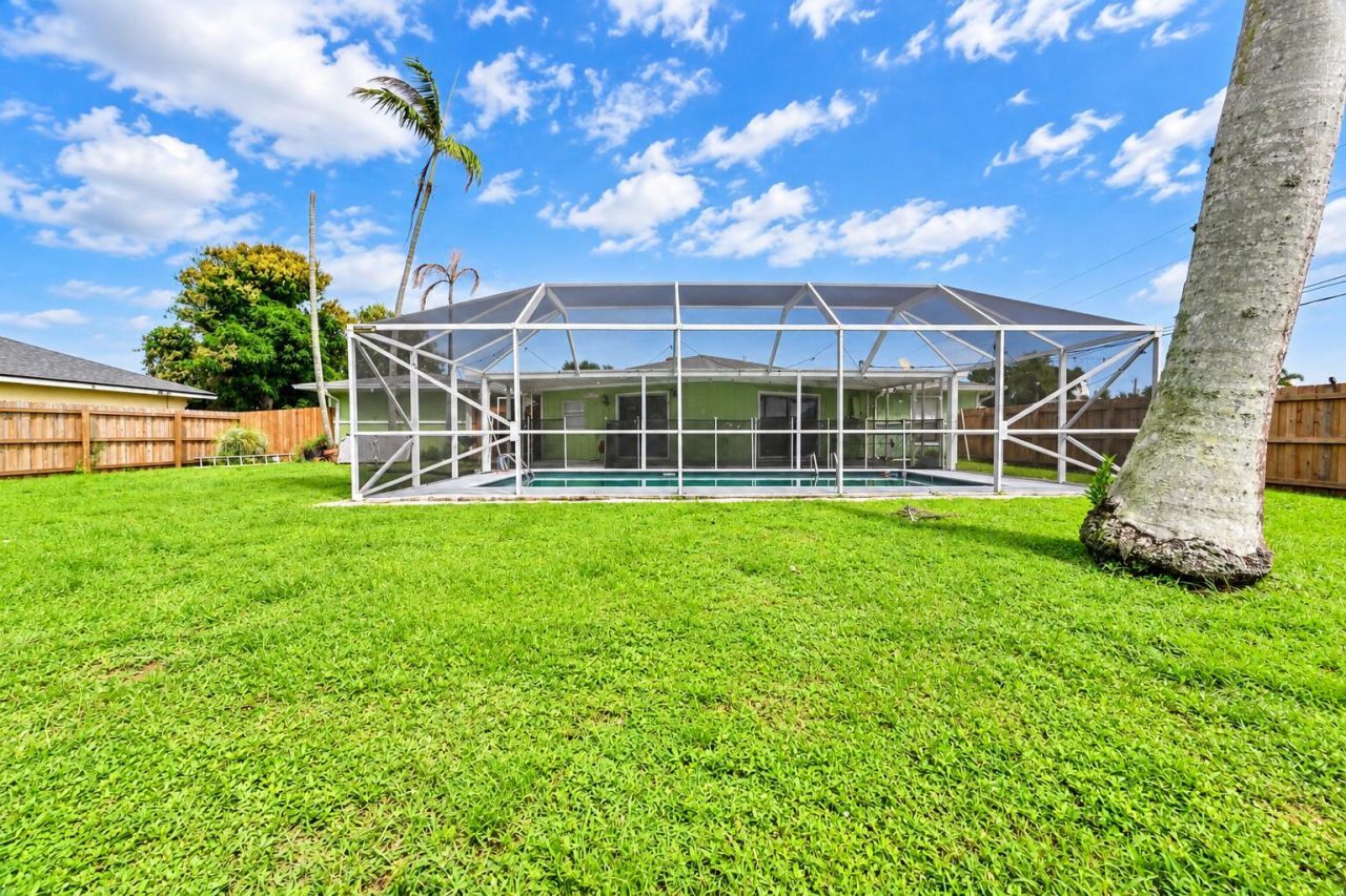 1525 SE Holiday Road, Port Saint Lucie, FL 34952 Photo