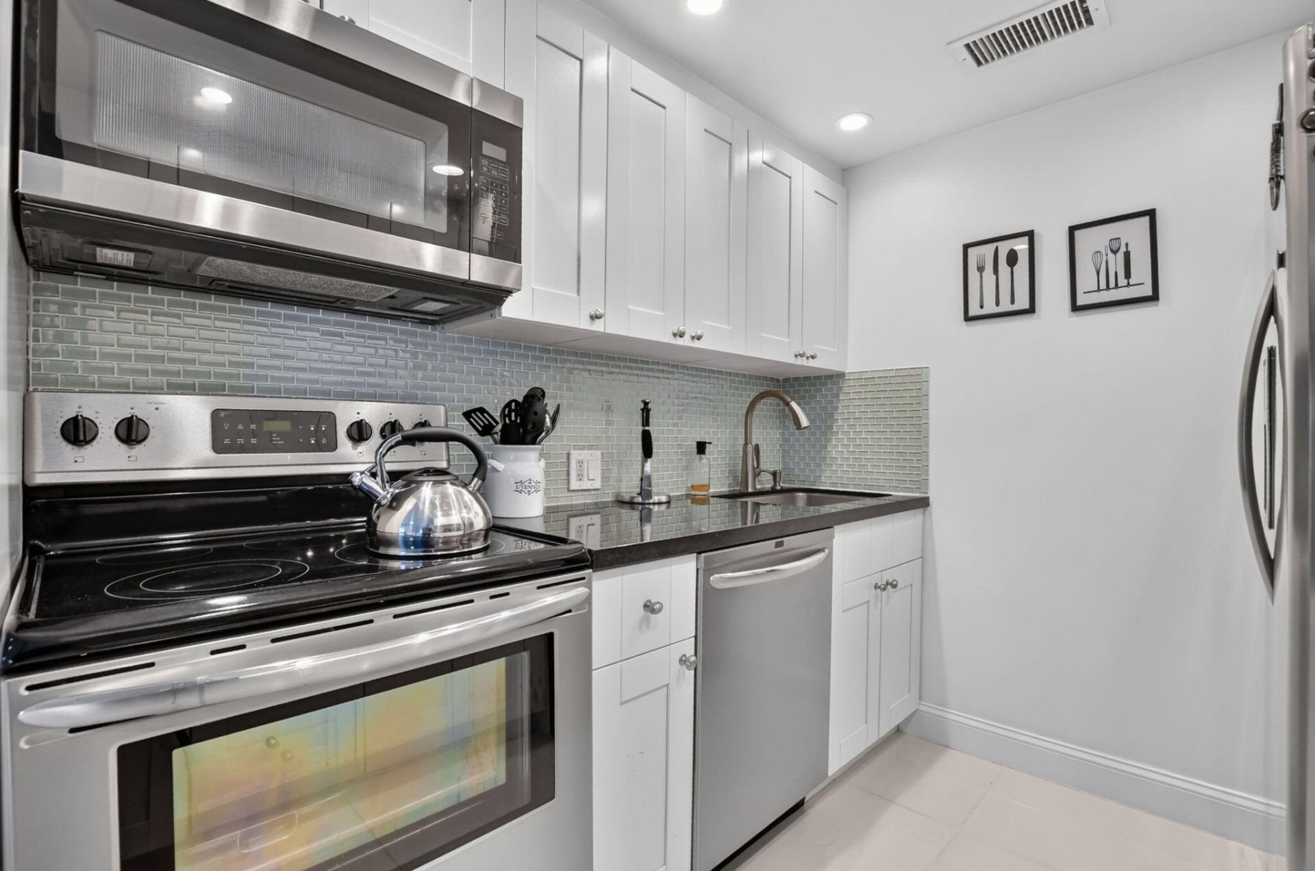 1061 Exeter D, Boca Raton, FL 33434 Photo