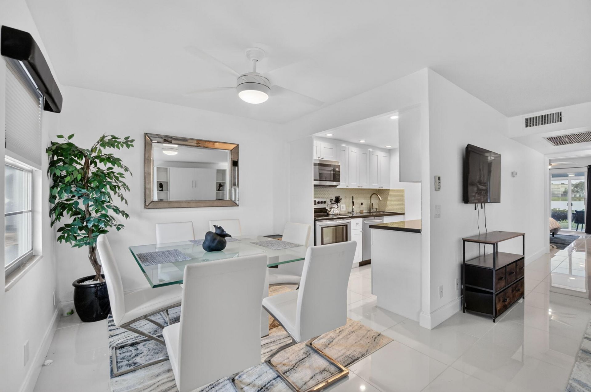 1061 Exeter D, Boca Raton, FL 33434 Photo