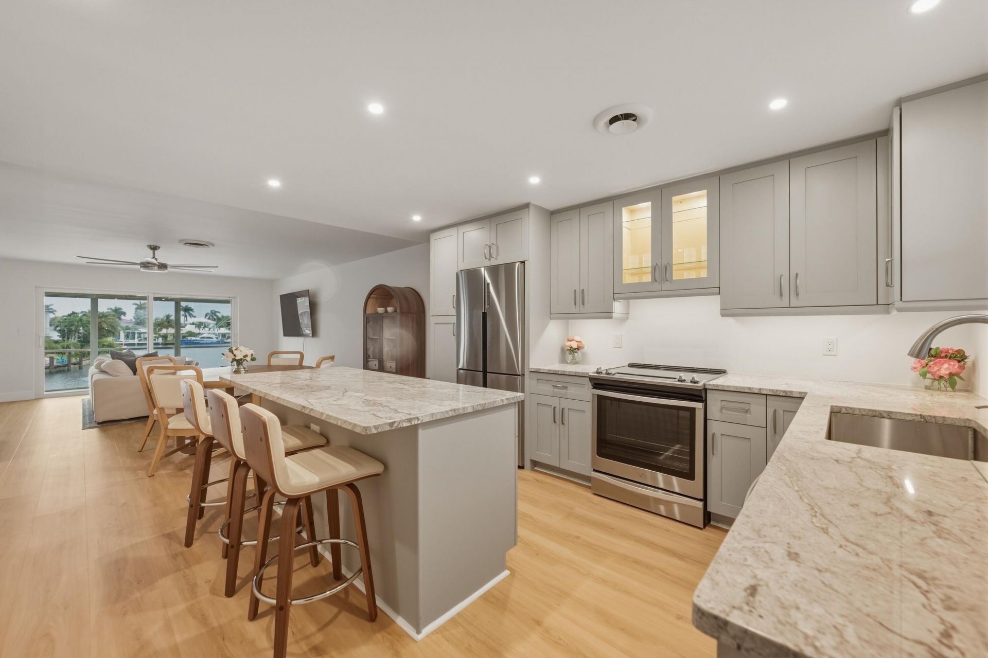 2330 NE 36th Street, Unit 11, Lighthouse Point, FL 33064 Photo