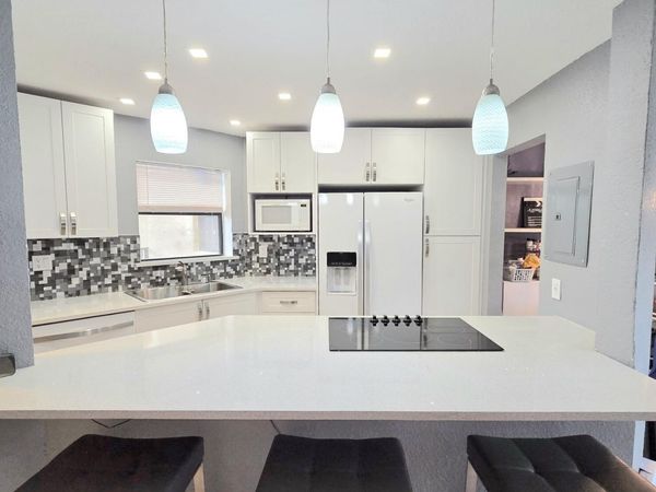 6655 W Broward Boulevard, Unit 203, Plantation, FL 33317