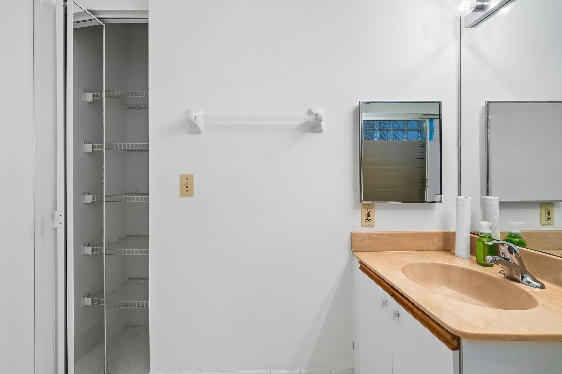 10661 NW 14th Street Nw, Unit 235, Plantation, FL 33322 Photo