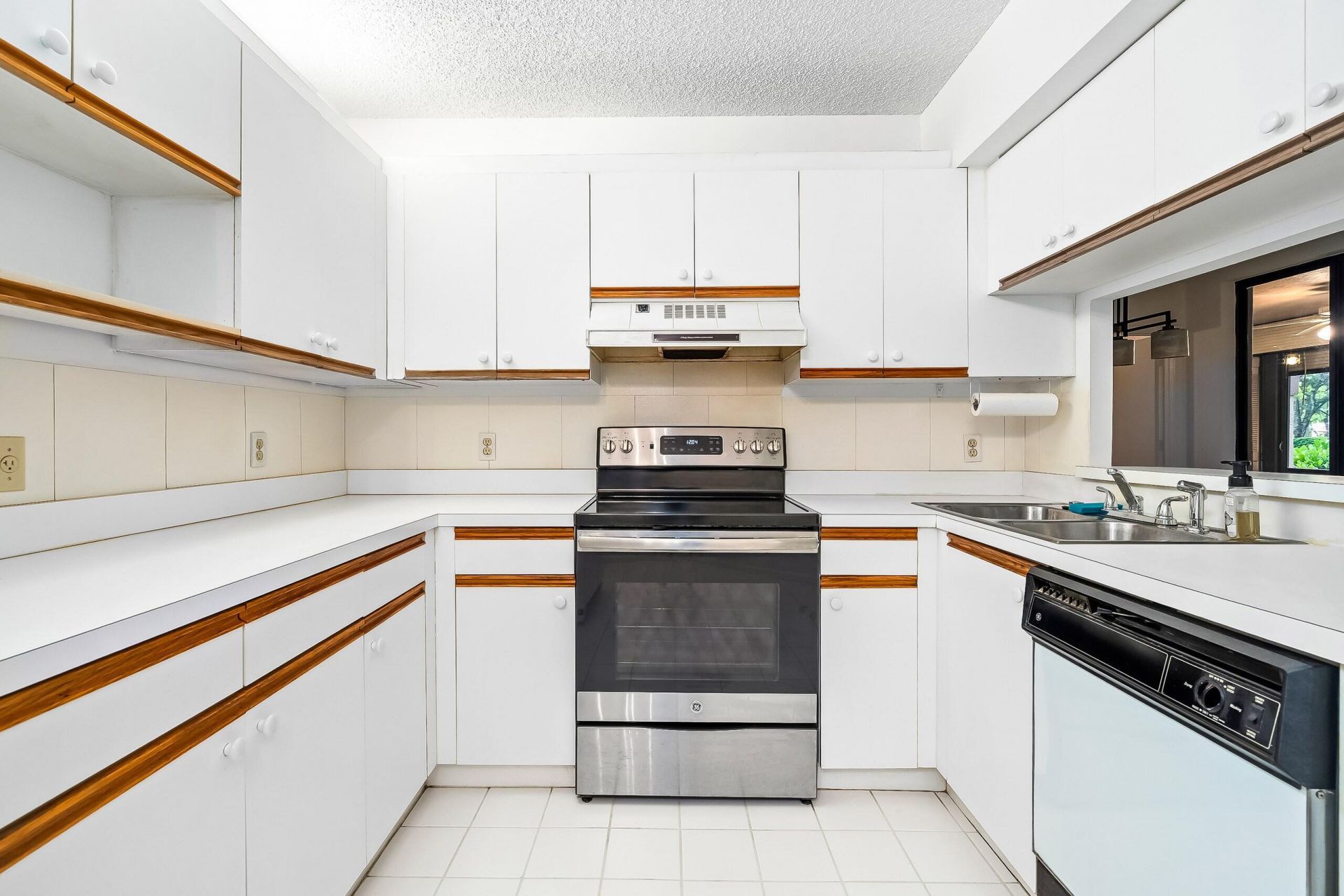 10661 NW 14th Street Nw, Unit 235, Plantation, FL 33322 Photo