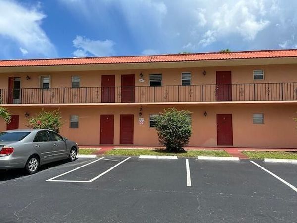 1903 SW PALM CITY Road SW, Unit H, Stuart, FL 34994